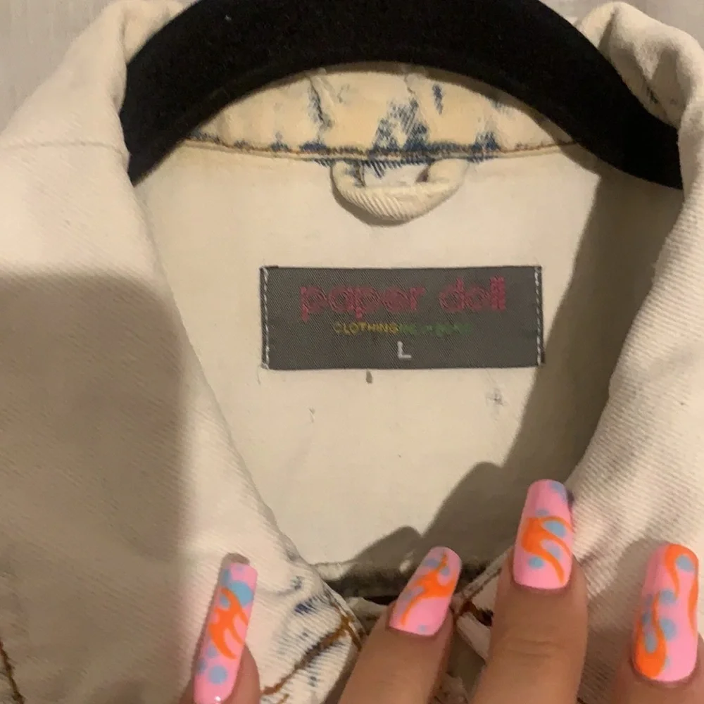 Boho Light Wash Ripped Frayed Denim Vest Jacket Juicy Couture Vintage Pin - Picture 3 of 9